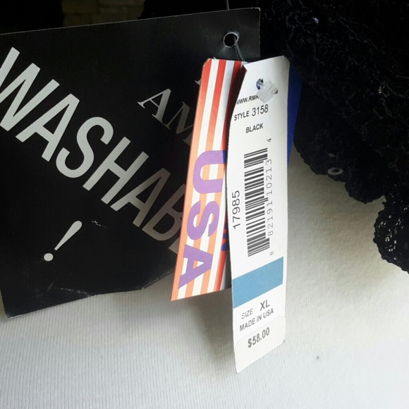 BLACK LACE AND SEQUENCE SHRUG NWT - Picture 4 of 4